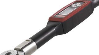 Für die Produktion und die Qualitätssicherung wurden die elektronischen DWT-Messschlüssel entwickelt. Sie stehen für Drehmomente von 3 bis 800 Newtonmeter zur Verfügung und messen Drehmomente sowie optional Drehwinkel. (Bild: Desoutter)