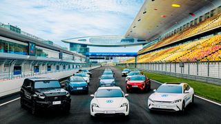 In 17 Konzeptffahrzeugen zeigte ZF auf den „Next Generation Mobility Days“ in Shanghai den Kunden und Medienvertretern aus Asien seine neueste Technologien. (Bild: ZF)
