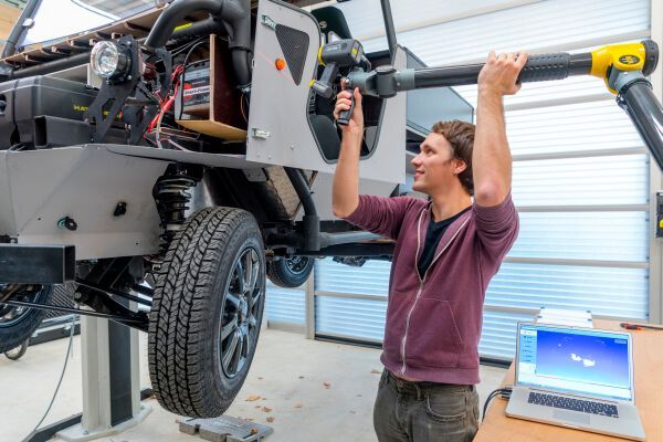 Mit dem Projekt „aCar“ der Technischen Universität München (TUM) soll Elektromobilität auch für die ländliche Bevölkerung in armen Regionen mit schlechter Infrastruktur nutzbar werden. (Bild: Andreas Heddergott / TU Muenchen)