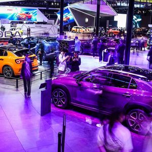Ein wesentlicher Teil des Geely-Messeauftritts auf der Auto Shanghai 2021 gehört der Marke Lynk & Co, die bereits in Europa angekommen ist. (Bild:  Geely)