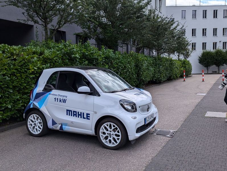 Im Sommer des letzten Jahres hat Mahle sein neues Positionierungssystem für induktives Laden vorgestellt.  (Bild: Stefanie Eckardt)