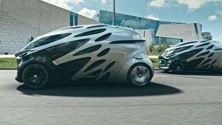 Einer Berechnung der ETH Zürich zufolge würde die Automatisierung nur einen positiven Effekt auf die Verkehrsdichte haben, wenn private Exemplare komplett verboten wären. (Daimler)