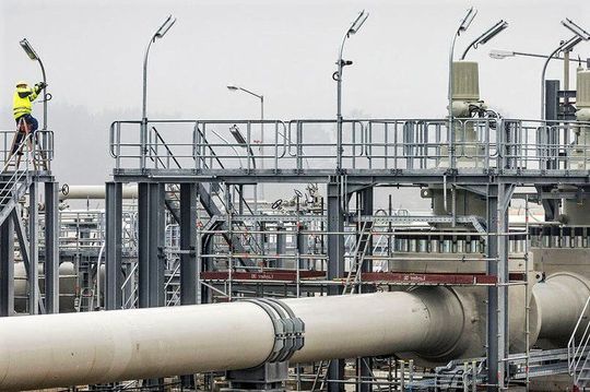Nord Stream 1 wird seit heute umfangreich gewartet. Das geschieht jedes Jahr. Doch diemal befürchten einige, dass danach dennoch kein weiteres Gas mehr aus Russland nach Deutschland strömt. Hier eine Einschätzung zur Lage, wenn der Gashahn zugedreht würde. Nord Stream 1 wird seit heute umfangreich gewartet. Das geschieht jedes Jahr. Doch diemal befürchten einige, dass danach dennoch kein weiteres Gas mehr aus Russland nach Deutschland strömt. Hier eine Einschätzung zur Lage, wenn der Gashahn zugedreht würde.