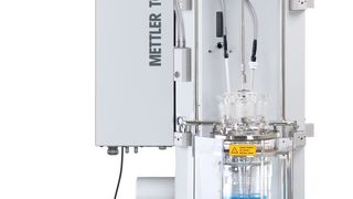 Das komplette System besteht aus dem RC1mx und der Option HFCal. Die Option RC1mx HFCal ermöglicht die vollständige Bestimmung der thermodynamischen Informationen. (Mettler Toledo)