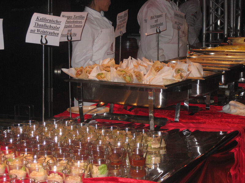 Das Buffet lässt keine kulinarischen Wünsche offen. (Archiv: Vogel Business Media)