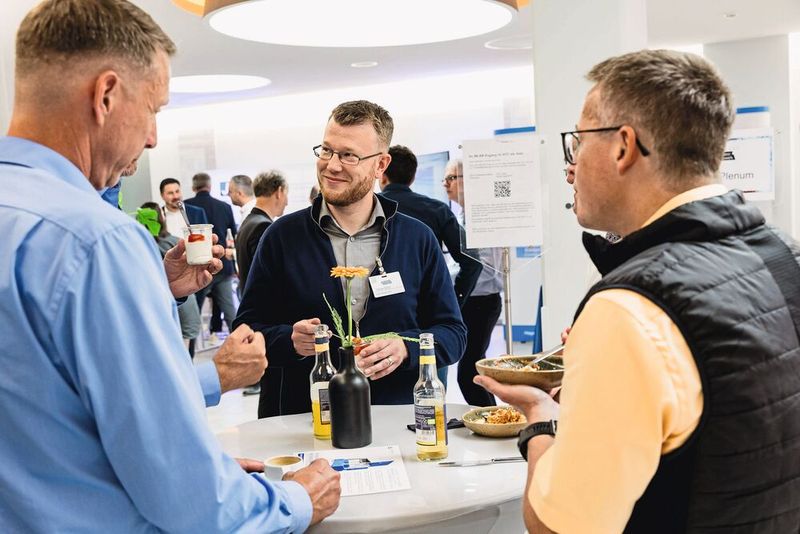 Impressionen der Fachtagung „Mehr Effizienz im Presswerk“ 2025 in Würzburg. (Bild: Stefan Bausewein)