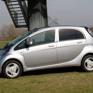 (Mitsubishi)