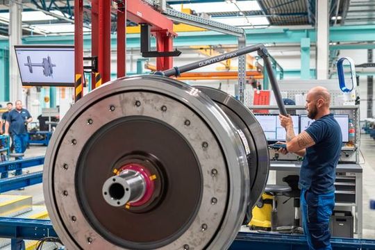 Am 16. Juli war es soweit! Der neue Hub von Siemens Mobility in Fürstenfeld ist eröffent worden. Dieser ist in Zukuft Unterstützer für das Weltkompetenzzentrum in Graz, wie Siemens sagt. Lesen Sie hier, was nun dort passieren soll ...(Bild:  Siemens Mobility)