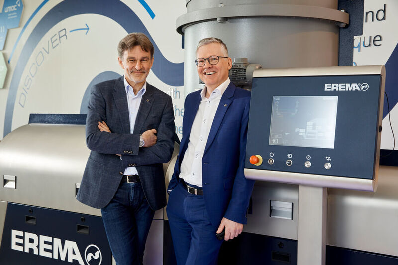 Die beiden Erfinder Klaus Feichtinger (links) und Manfred Hackl haben die „Counter-Current-Technologie“ entwickelt, ein Verfahren ...  (EPO/Heinz Troll)