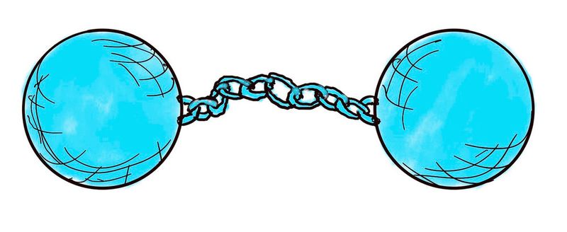 Fig. 1: The chain balls, which were sometimes only connected hemispheres, tore apart the rigging of the enemy sailing ship in the old days, when the cutlass was still a normal everyday object. (Image:Mattheck)