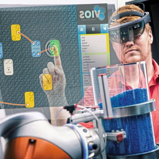 Mit einer smarten Software werden Unternehmen dem neuesten Stand der Technik gerecht und ganzheitlich vernetzt. Mit einer smarten Software werden Unternehmen dem neuesten Stand der Technik gerecht und ganzheitlich vernetzt.