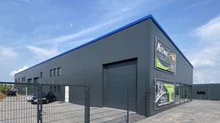 autohausbau (HaCoBau Hallen und Container Systeme GmbH)