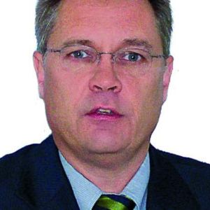 Dipl.-Ing. Frank Wiedemann, Geschäftsführer der Nord Electronic Drivesystems GmbH: „Die intelligente elektronische Regelung ist in vielen Antriebs-anwendungen der wichtigste und wirkungsvollste Schritt, um Verbrauchskosten zu senken und knappe Ressourcen zu schonen.“ Bild: Schäfer