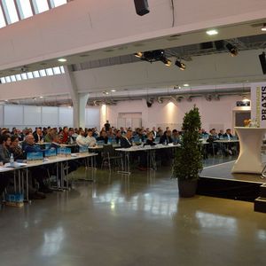 (Achter / »kfz-betrieb«)