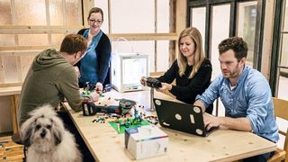 Mitarbeiterbindung spielt gerade in Zeiten des Fachkräftmangels eine entscheidende Rolle, um seine Angestellten nicht zu verlieren. (Bosch)