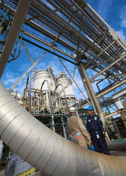 BPs Petrochemiewerk in Cooper river ist einer der größten PTA-Produzenten der Welt. Jetzt will der Ölmulti die Produktion dort deutlich anschieben und nimmt einen dreistelligen Millionbetrag in die Hand. (Bild: BP)