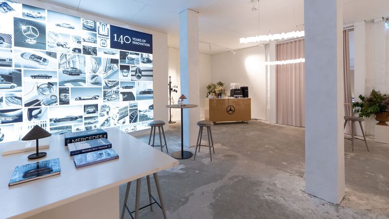 Das Studio in Kopenhagen ist skandinavisch kühl gehalten. (Bild: Mercedes-Benz AG)