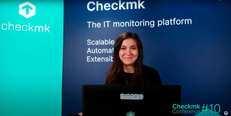 Sara Garifullina, Community Managerin bei CheckMK, moderierte den Livestream für die mehr als 700 virtuellen Gäste. (Bild: CheckMK)