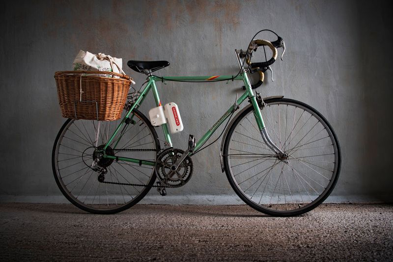 Die Montage des Antriebs soll einfach und günstig sein: Rund 100 Euro kostet es, den Antrieb anbringen zu lassen. (Bild: Semcon/Robin Aron)