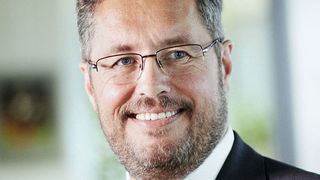 Der 59-jährige Manager Dr. Karl-Ulrich Köhler wurde vom Inhaber Friedhelm Loh zum 1. Juli 2016 zum CEO der Rittal International Stiftung sowie zum Vorsitzenden der Geschäftsführung von Rittal berufen. (Foto: Rittal)
