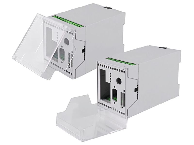 Eine optionale transparente Schutzhaube schützt empfindliche Bedienelemente. Sie lässt sich wahlweise nach oben oder unten klappen bzw. komplett entfernen.  (Bild: Bopla )