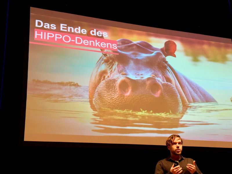 Neuroscientist and AI specialist Benjamin Bargetzi during his keynote 