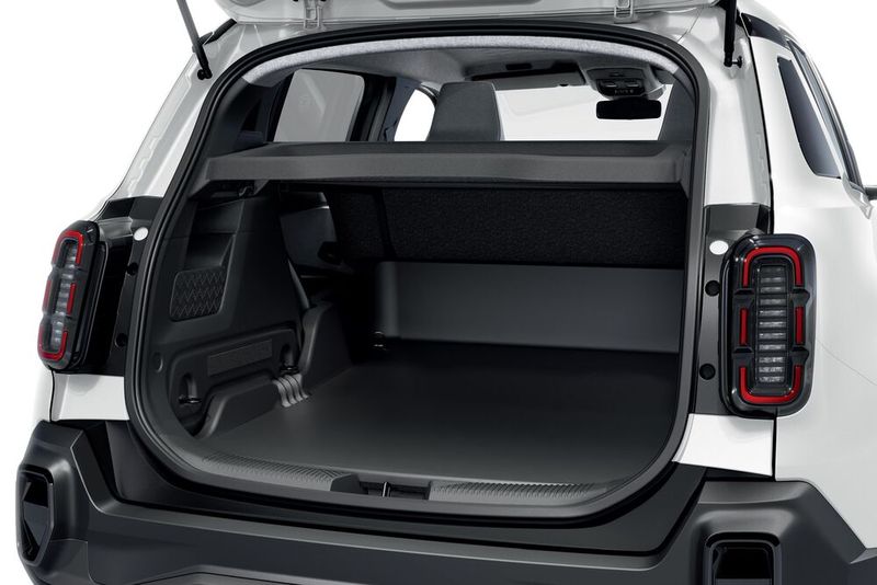 Dafür steigt das Kofferraumvolumen; und der Basispreis sinkt auf 26.790 Euro. (Bild: Renault)