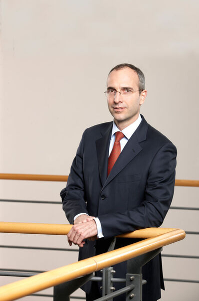 „Wir erneuern im Schnitt unsere Großrechner alle vier Jahre und überspringen damit meist genau eine Rechnergeneration“, sagt Alexander Lichtenberg, IT-Vorstand bei Schwäbisch Hall. (Archiv: Vogel Business Media)