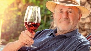 Für Führungskräfte ist es wichtig, Einfühlungsvermögen zu zeigen im Umgang mit Mitarbeitern, die bald in Rente gehen. (©detailblick-foto - stock.adobe.com)