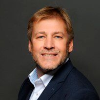 Daten analysieren: Peter Fuhrmann ist Regional Vice President, Central Europe, Alteryx. Sein Unternehmen entwickelt Self-Service-Datenanalysen. DIese unterstützen Mitarbeiter dabei, vorhandene Informationen aus Unternehmen in einen geschäftlichen Mehrwert zu verwandeln.(Bild:  Alteryx)