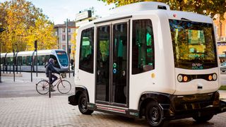 Vom 22. April bis Ende Juni sowie an den Juli-Wochenenden waren drei EVA-Shuttles mit höchstens Tempo 20 in Karlsruhe unterwegs.  (Bild: easymile)