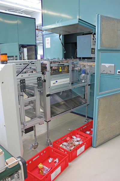 Fehlerhafte Behälter und sonstige Aluminiumreste werden gesammelt, um das Material zu recyceln.  (Stemmer Imaging)