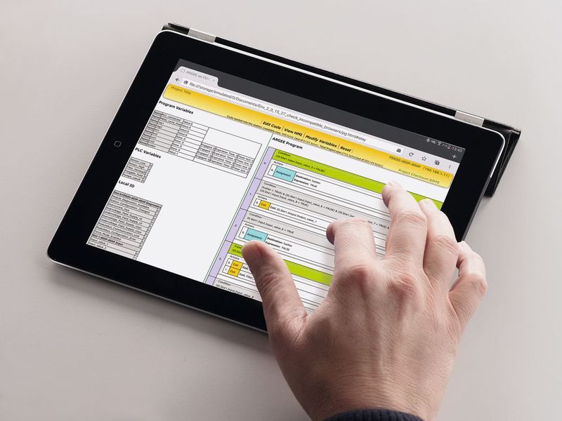 Die browserbasierte Programmierumgebung ARGEE lässt sich auch mit mobilen Geräten bedienen. (Bild: Turck)