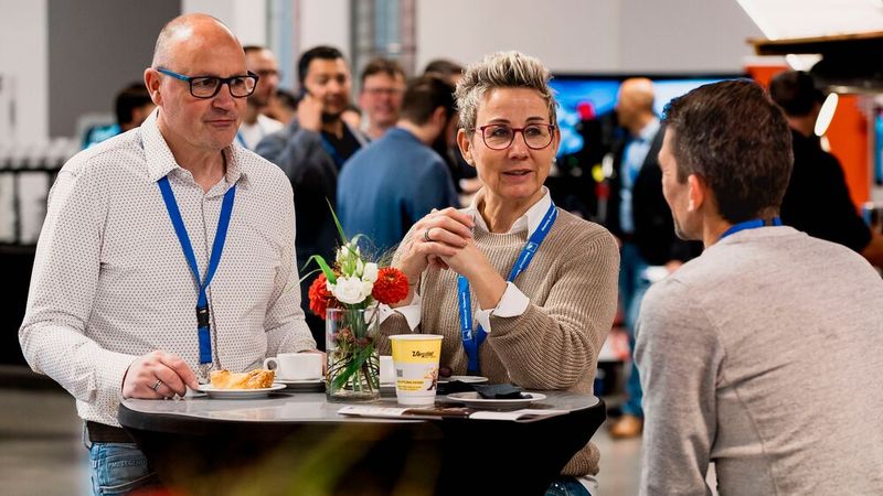 Beatrice und Sven Wangler vom Autohaus Deusch gehören wie viele andere Betreiber von freien Werkstätten zu den Stammgästen der Fachtagung. (Bild: Stefan Bausewein)