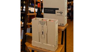 Die neue Kartonage mit Stoßdämpfer-Funktion schützt Flaschen, die mit DPD auf die Reise gehen, optimal vor Bruchschäden. Bild: DPD (Archiv: Vogel Business Media)