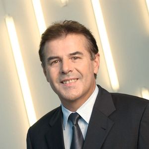 Hans-Georg Kumpfmüller, Leiter Sensors & Communications bei Siemens und Chairman der FDI Cooperation: „Die Technologie wird für einfache, aber auch komplexe Feldgeräte geeignet und kompatibel zu bereits installierten Geräten sein.“ 
