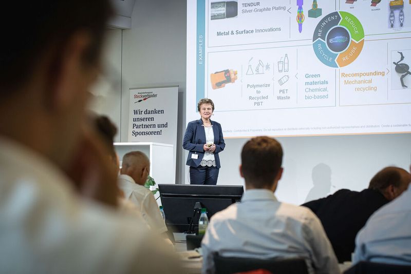 Steckverbinderkongress 2023 Tag 2: Kongress mit Trendthemen von PCF über DC-Steckverbinder, Hybridsteckverbinder, Qualifizierung, Single Pair Ethernet, Hands-on Workshops bis zu 3D-Druck und Konfektionierung. (Bild: Stefan Bausewein)