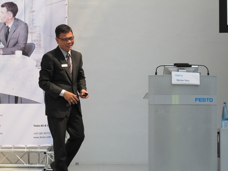 Norman Tatco hatte die weiteste Anreise. Der Business Development Manager für Prozessautomatisierung hielt einen Vortrag über Monitoring bei Wasseranlagen auf den Philippinen. (Bild: Ernhofer/PROCESS)