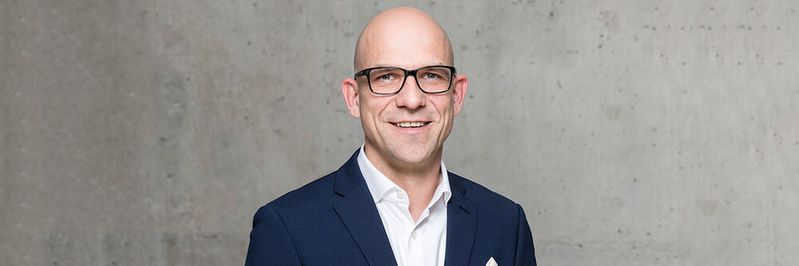 Sven Schindler-Grünholz von ONEiO erläutert, worauf es bei Integrationsprojekten ankommt und warum Integrationsplattforem unverzichtbar sind. Sven Schindler-Grünholz von ONEiO erläutert, worauf es bei Integrationsprojekten ankommt und warum Integrationsplattforem unverzichtbar sind.