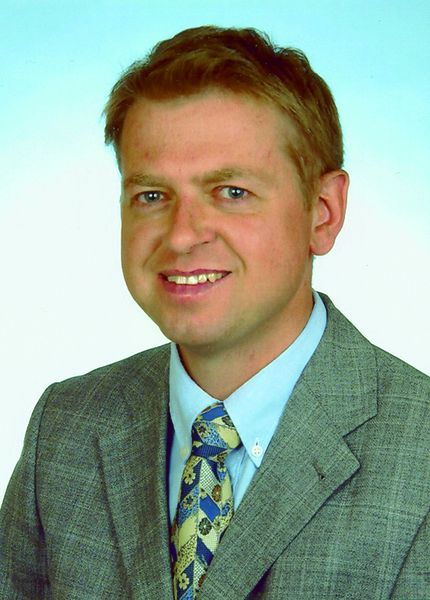 Guido Nelles, Marketing Manager für Näherungsschalter, IO-Link und optische Sicherheitssensoren, Siemens Automation and Drives (A&D): „Der Kommunikationsstandard IO-Link, der alle Daten zu Sensor- bzw. Aktuator-spezifischen Funktionen anlagenweit zur Verfügung stellt, ist ein klarer Durchbruch in der Automatisierungswelt.“ (Archiv: Vogel Business Media)