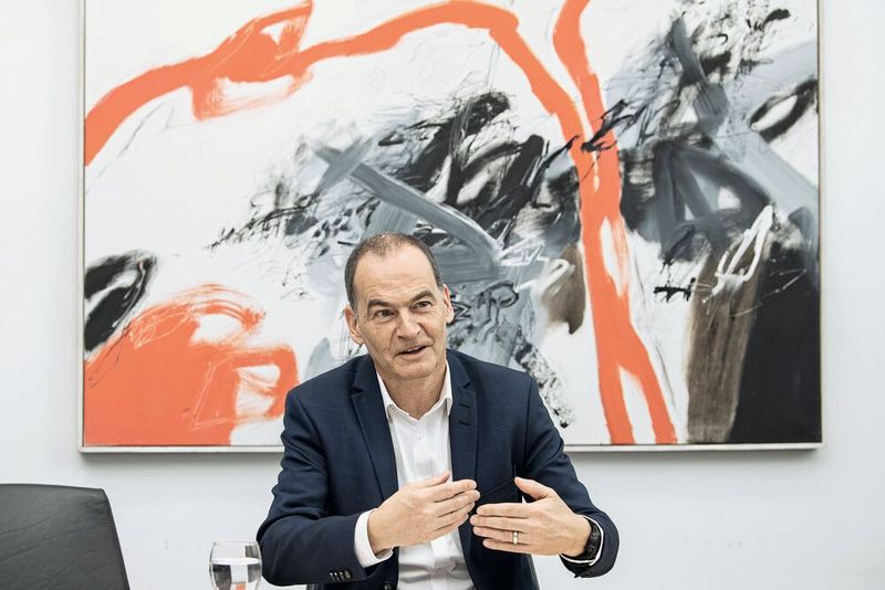 «Es muss einiges für den Werkplatz Schweiz sprechen, sonst würden wir nicht über die enorme Fertigungstiefe hier in Steffisburg verfügen.» Jens Bleher, CEO Fritz Studer AG (Bild: Thomas Entzeroth)