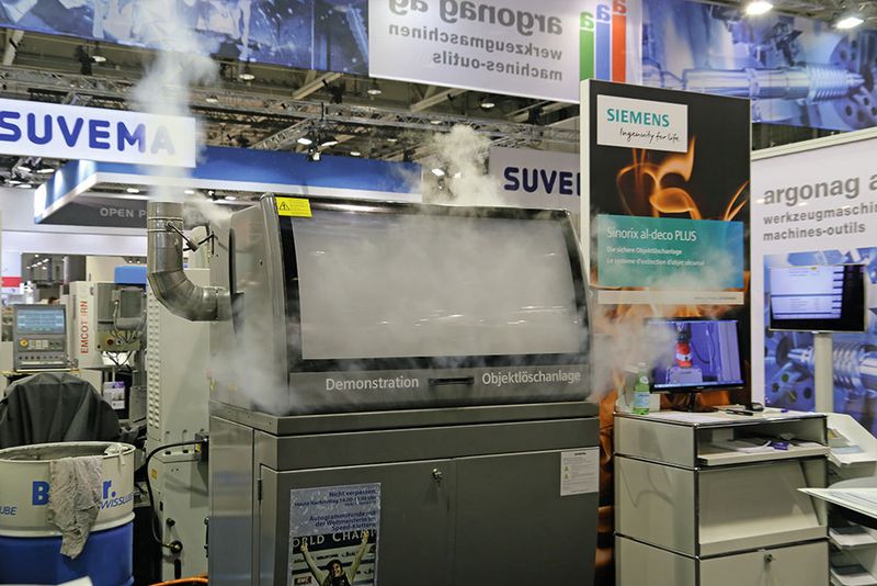 Während der Prodex demonstrierte Argonag täglich live die Funktionsweise des Siemens- Feuerlöschsystems. (Anne Richter, SMM)