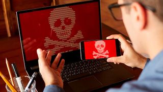 Damit der Ausfall bei einem Cloud-Dienst nicht zum totalen Datenverlust für den Kunden wird, sollten Unternehmen ihre Daten immer auch in eigener Verantwortung zusätzlich sichern. (Bild: artiemedvedev - stock.adobe.com)