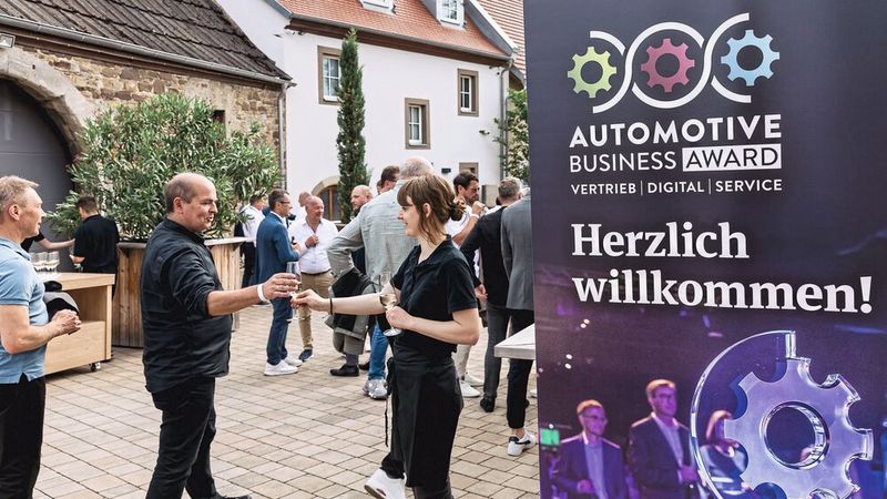Die Verleihung des Automotive Business Awards 2024 von »kfz-betrieb« fand auf Gut Wöllried vor den Toren Würzburgs statt. (Bild: Stefan Bausewein)