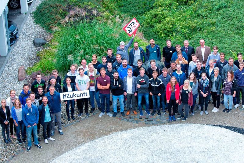 Stahlgruber begrüßte 51 neue Azubis – fast doppelt so viele wie im Vorjahr. (Stahlgruber)