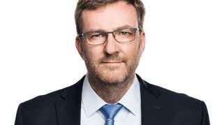 „Das Joint Venture in Rumänien ist eine weitere Investition in die Globalisierung und das Wachstum unseres Unternehmens. Mit Vargus haben wir einen starken Partner und Spezialisten für Werkzeuge an unserer Seite.“ 
Richard Harris, Vorstandsvorsitzender der Walter AG (Walter AG)