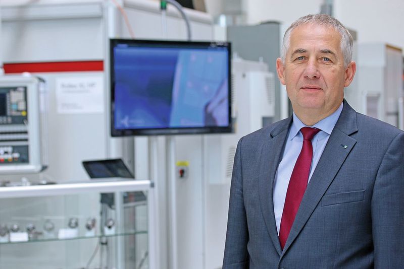 Was zu tun ist, um die Automobilproduktion in Deutschland zu sichern, erläutert Prof. Dr.-Ing. Matthias Putz, Sprecher der Fraunhofer-Allianz Automobilproduktion. (Fraunhofer-IWU)