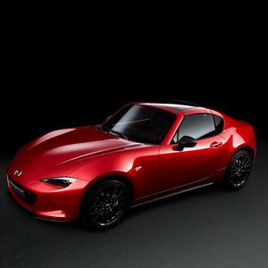 (Mazda)