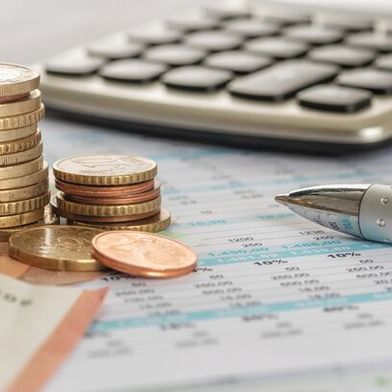 Verspätete Zahlungen und ausbleibende Forderungen setzen viele Unternehmen im Maschinen- und Anlagenbau unter Druck. (Bild: © Zerbor - stock.adobe.com)