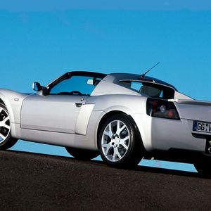 Der Opel Speedster (2003).(Bild:  Opel)